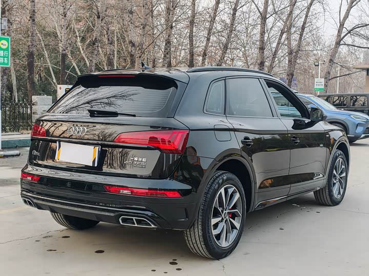 Audi Q5L 2025 2025款 40 TFSI 豪华动感型