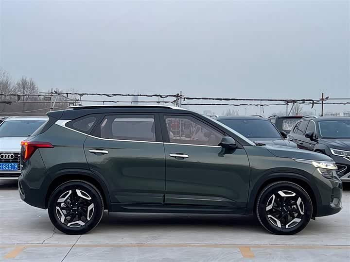 Kia Seltos 2023 2023款 1.5L CVT尊贵版