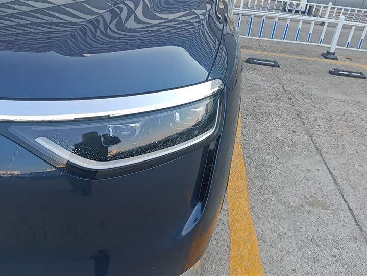 Aito M8 2025 2025款 增程 Max+版 53.4kWh 5座版