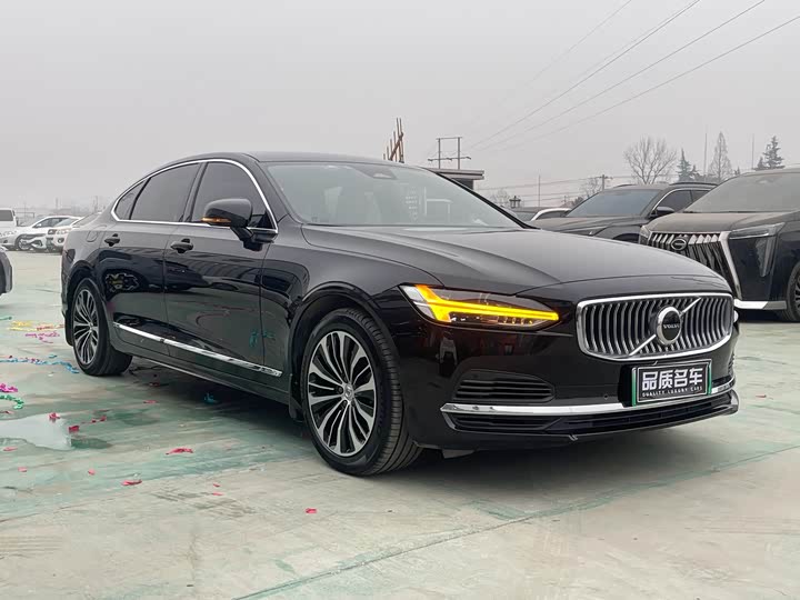 Volvo S90 Hybrid 2024 2024款 插电式混动 四驱长续航智逸豪华版