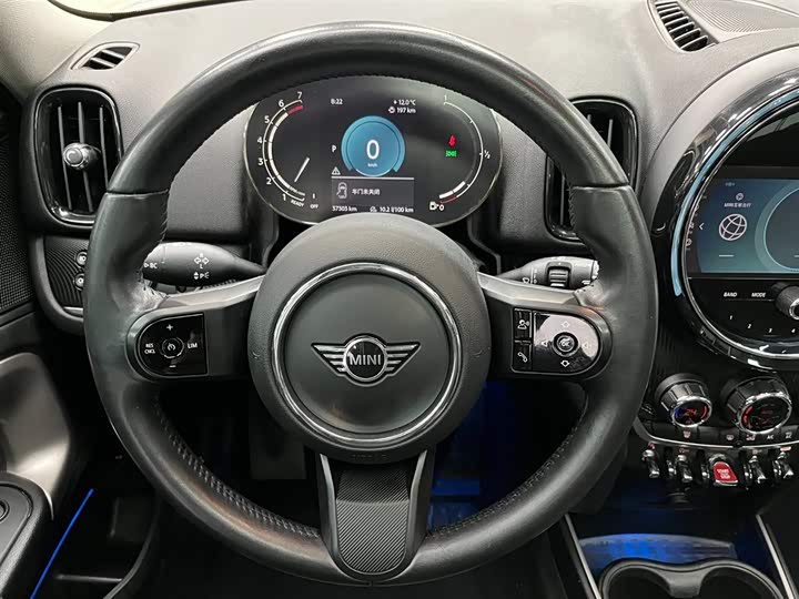 Mini Countryman 2022 2022款 1.5T COOPER ALL4 鉴赏家