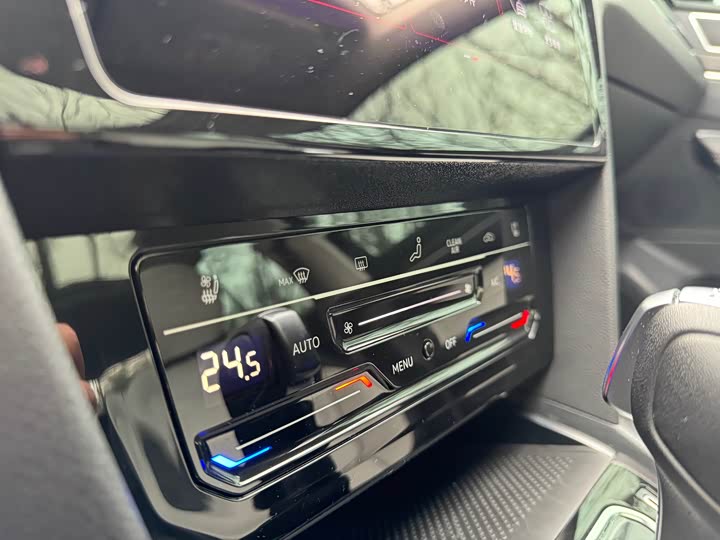 Volkswagen Magotan 2026 2026款 3000万辆甄选款 380TSI DSG豪华型