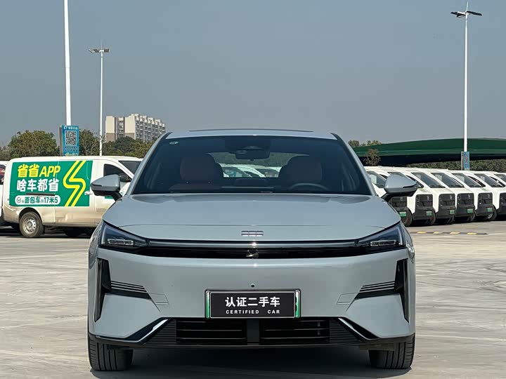 Geely Galaxy L6 2025 2025款 EM-i 140km 探索+版