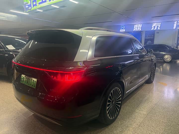 Aito M9 2025 2025款 增程 Ultra版 52kWh 6座版