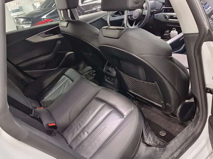 Audi A5 2024 2024款 Sportback 40 TFSI 时尚动感型