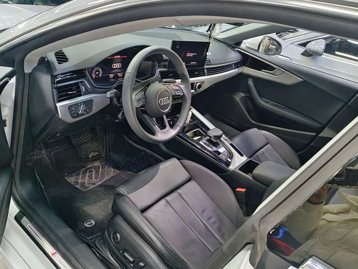 Audi A5 2024 2024款 Sportback 40 TFSI 时尚动感型