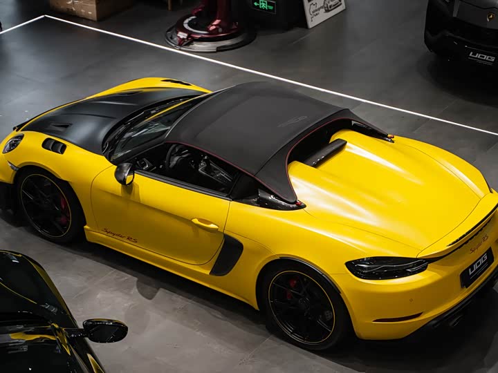 2023 Porsche 718