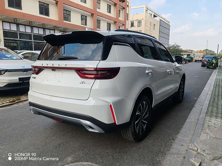 Geely Vision X6 2021 2021款 PRO 1.4T 自动尊贵型