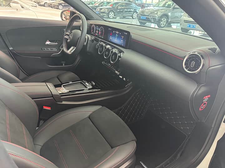 Mercedes-Benz CLA-Class 2025 2025款 CLA 200