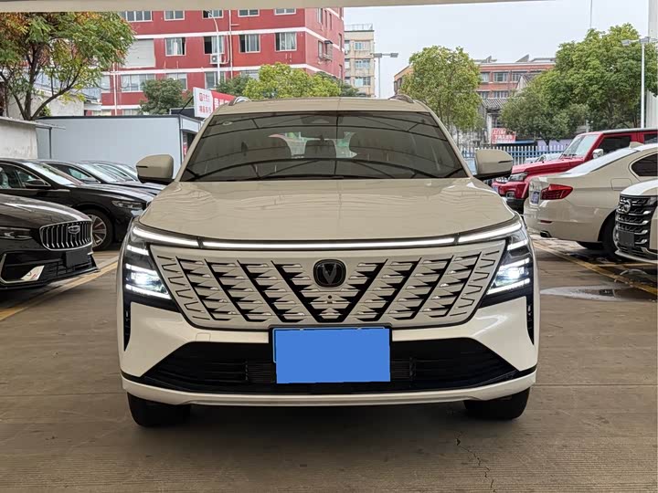 Changan CS75 Plus 2025 2025款 第四代 UItra 2.0T 新蓝鲸 擎风型