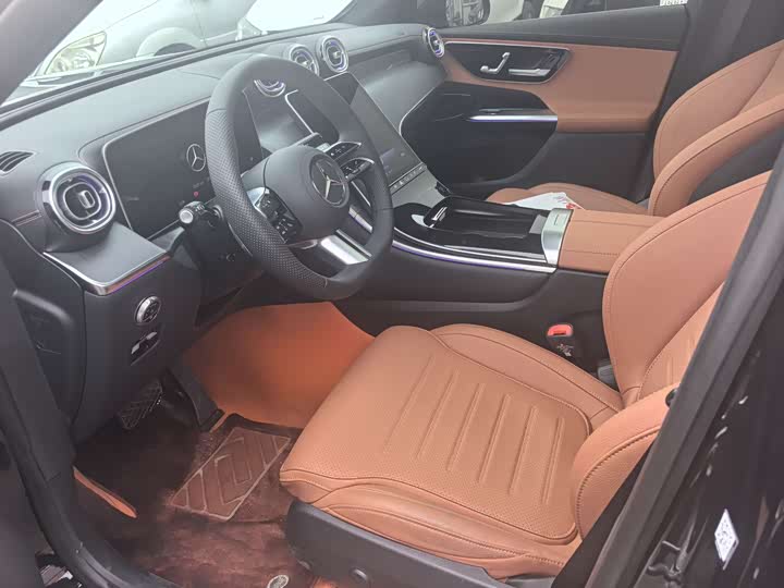 Mercedes-Benz GLC-Class 2025 2025款 改款 GLC 260 L 4MATIC 豪华型