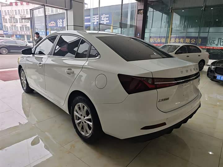 Roewe i5 2026 2026款 1.5L CVT豪华版