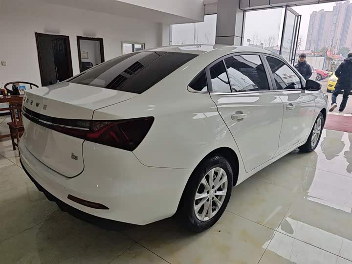 Roewe i5 2026 2026款 1.5L CVT豪华版