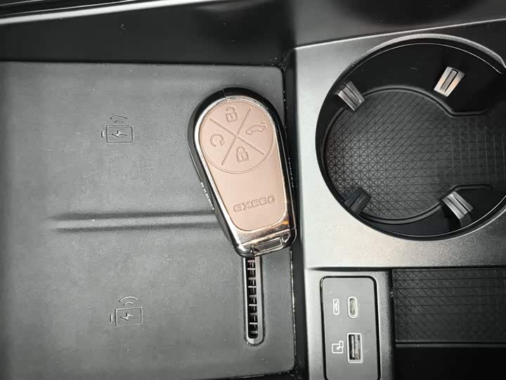 Exeed VX 2024 2024款 国际版 400T 四驱星尊 6座