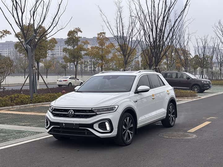 Volkswagen T-Roc 2024 2024款 300TSI DSG两驱辰光版