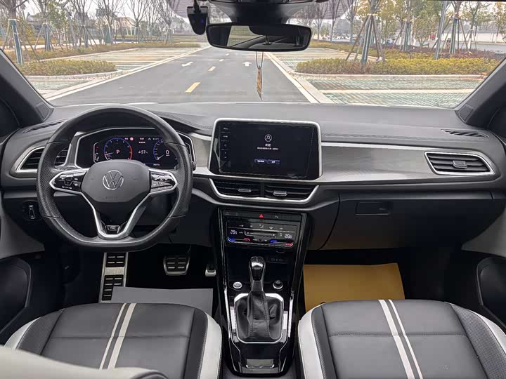 Volkswagen T-Roc 2024 2024款 300TSI DSG两驱辰光版