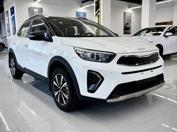 Kia KX1 2021 2021款 1.4L CVT趣享天窗款