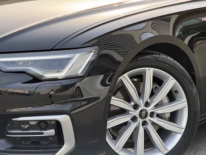 Audi A6L 2025 2025款 改款 45 TFSI 臻选动感型