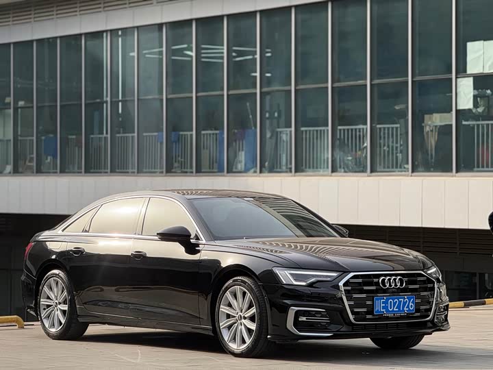 Audi A6L 2025 2025款 改款 45 TFSI 臻选动感型