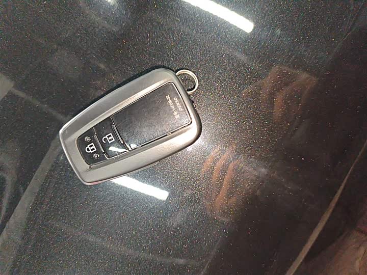 Toyota Crown Kluger 2023 2023款 2.5L HEV四驱豪华版