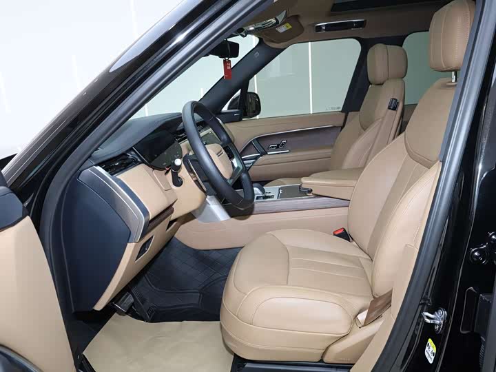 Land Rover Range Rover 2025 2025款 3.0 L6 360PS 盛世版