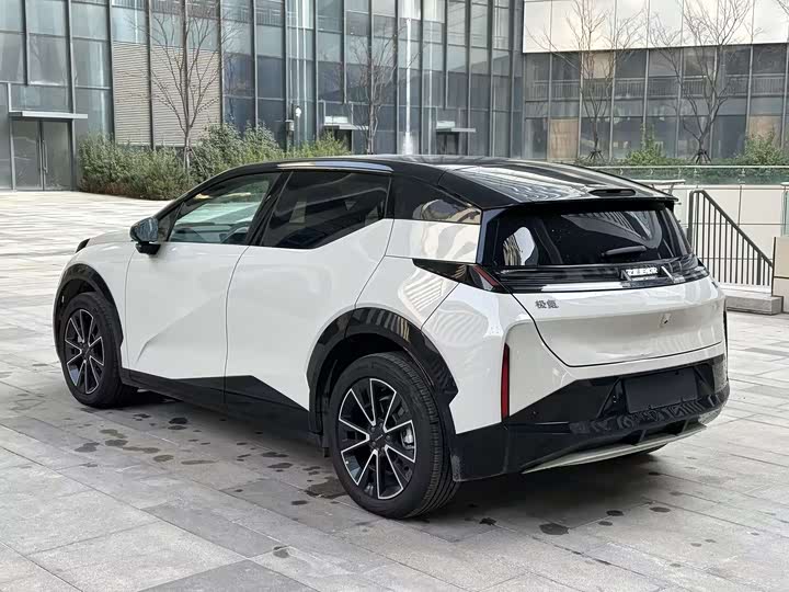 Zeekr X 2025 2025款 四座后驱魔方版