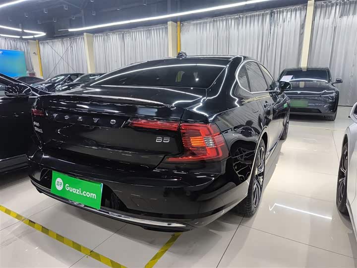 Volvo S90 2025 2025款 B5 智远豪华版