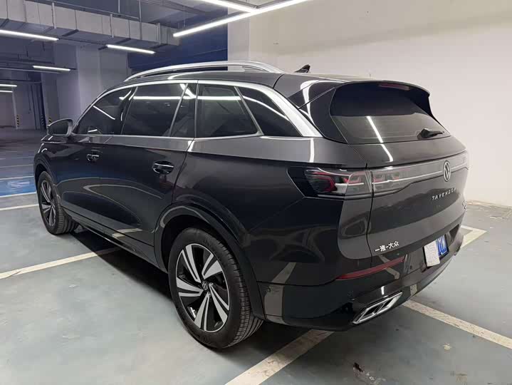Volkswagen Tavendor 2025 2025款 380TSI 四驱R-Line巡游 众享款