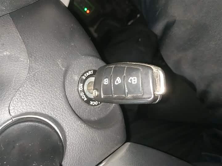 JAC Refine M3 2022 2022款 PLUS 宜家版 1.8L 舒适型