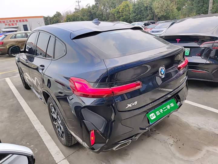 BMW X4 2022 2022款 xDrive 25i M运动套装