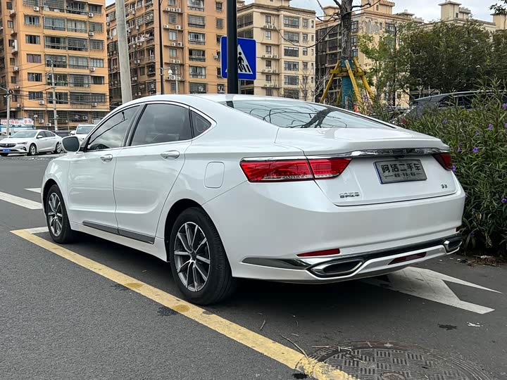 Geely Emgrand GT 2021 2021款 1.8T 领航版+