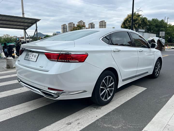 Geely Emgrand GT 2021 2021款 1.8T 领航版+