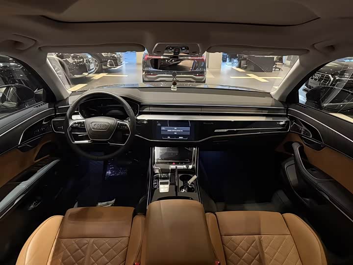 Audi A8 2025 2025款 A8L 50 TFSI quattro 臻选型