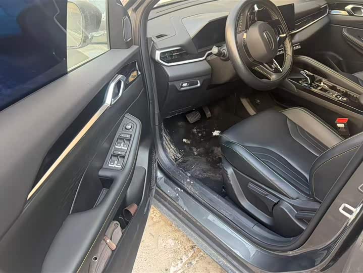 Geely Coolray 2025 2025款 缤越L 1.5TD DCT 超越