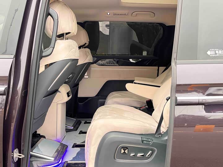 BYD Xia 2025 2025款 DM-i 1.5T 100km 超越型