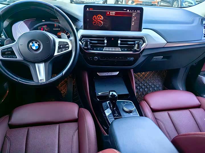 2022 BMW X4