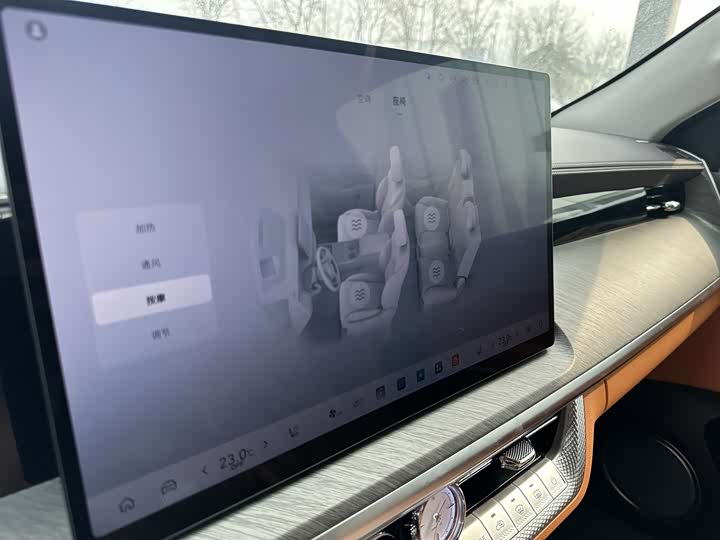 2026 Tank 500 Hybrid