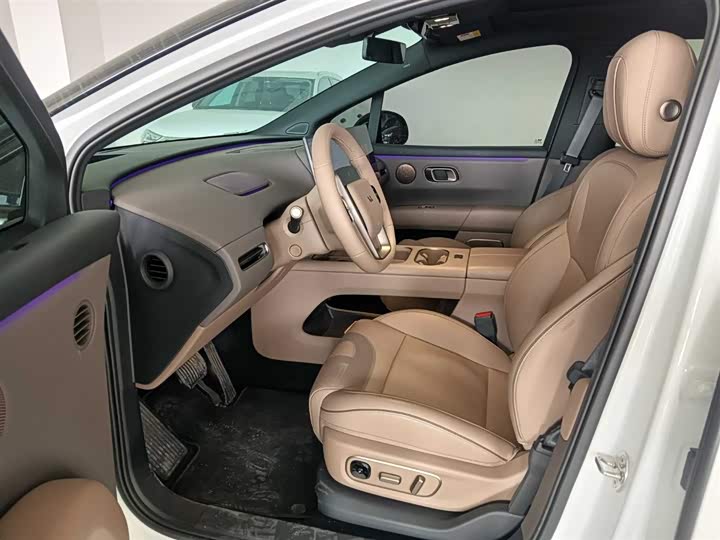 LiXiang i6 2025 2025款 两驱标准版