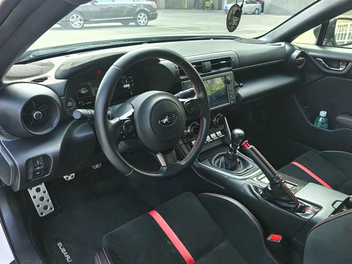 Subaru BRZ 2023 2023款 2.4L 手动10周年纪念版