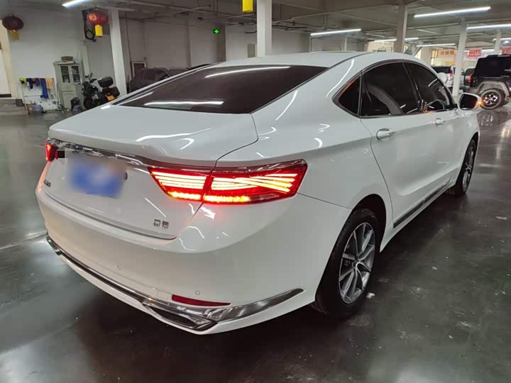 Geely Emgrand GT 2021 2021款 1.8T 领航版+