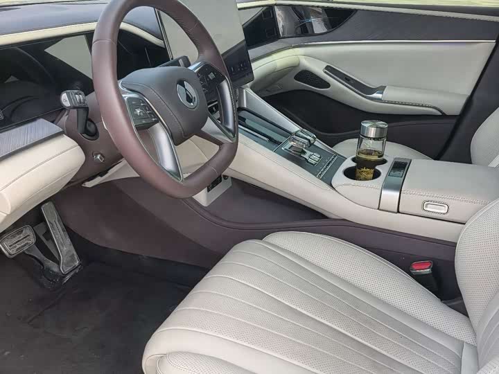 Denza Z9GT 2024 2024款 1100四驱Ultra版