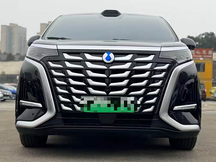 Denza D9 2025 2025款 DM-i 智驾版 1020 四驱旗舰型