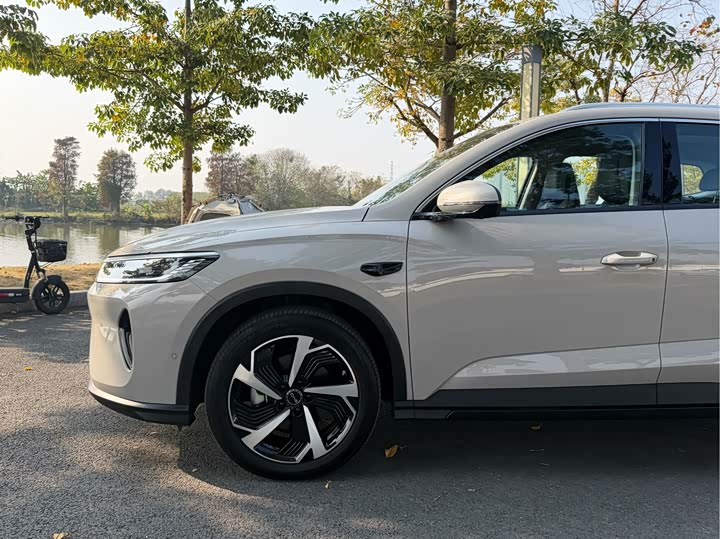 BYD Sea Lion 05 DM-i Hybrid 2025 2025款 DM-i 智驾版 115KM旗舰型