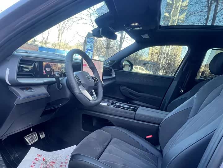 Volkswagen Teramont Pro 2025 2025款 途昂 Pro 450TSI 四驱探索版