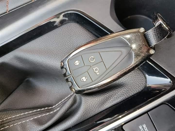 Changan Oshan X7 Plus 2022 2022款 1.5T 蓝鲸版自动尊贵型