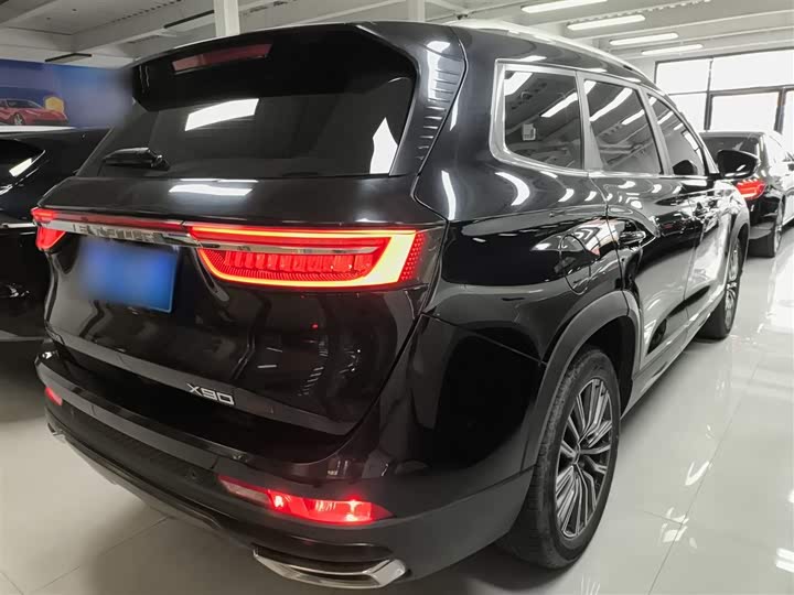 Jetour X90 Plus 2023 2023款 改款 1.6TD DCT别墅 7座