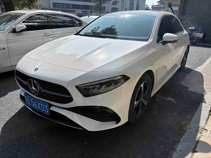 Mercedes-Benz A-Class 2025 2025款 改款 A 200 L 时尚型