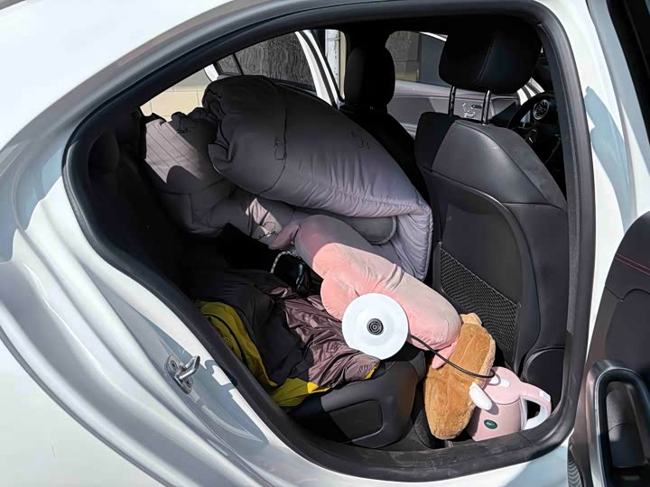 Mercedes-Benz A-Class 2025 2025款 改款 A 200 L 时尚型