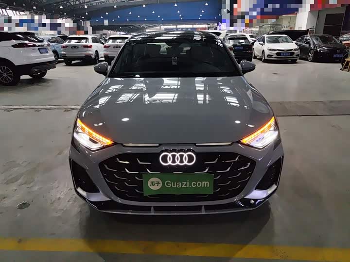 Audi A3 2025 2025款 A3L Limousine 35TFSI 飞驰尊享型