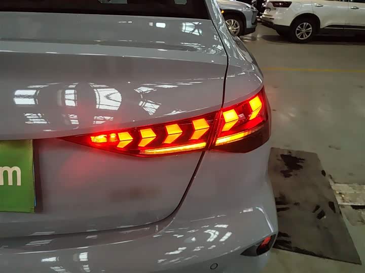 Audi A3 2025 2025款 A3L Limousine 35TFSI 飞驰尊享型